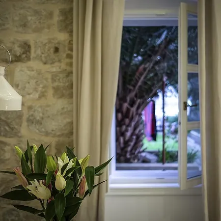 Gostinjska kuća Gardin 5*